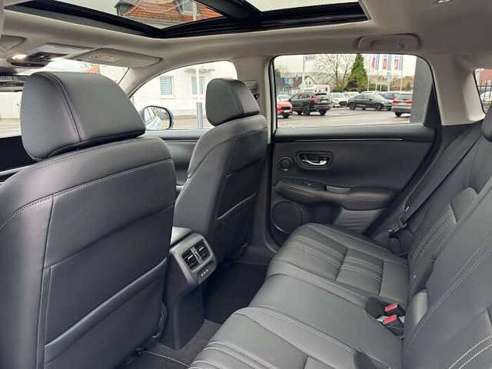 Honda ZR-V 2.0 e:HEV Advance Black Paket