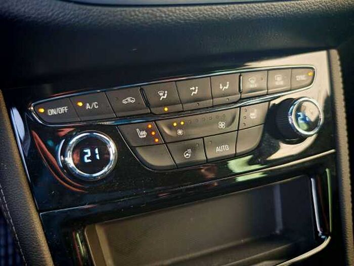 Opel Astra Turbo Ultimate|Intelli LUX|LenkHeizg|NAVI