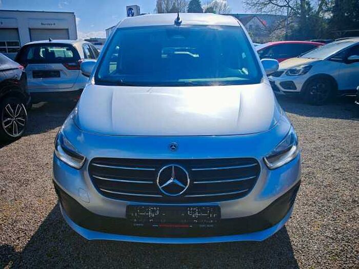 Mercedes-Benz T-Klasse T-180 d Automatik Style | Navi | PDC Hinten| SHZ