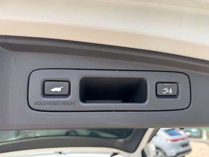 Honda CR-V e: HEV AWD Advance Wartungspaket / 8fach Alu