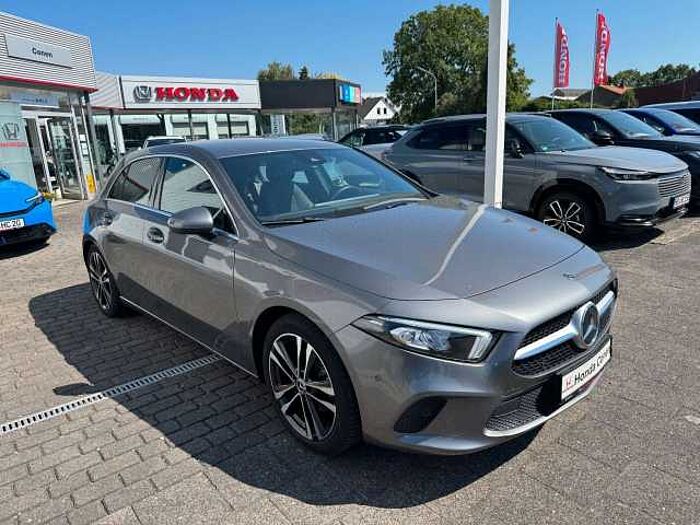 Mercedes-Benz A 180 Edition 19 LED+NAVI+SHZ+RFK+Digital Kombi